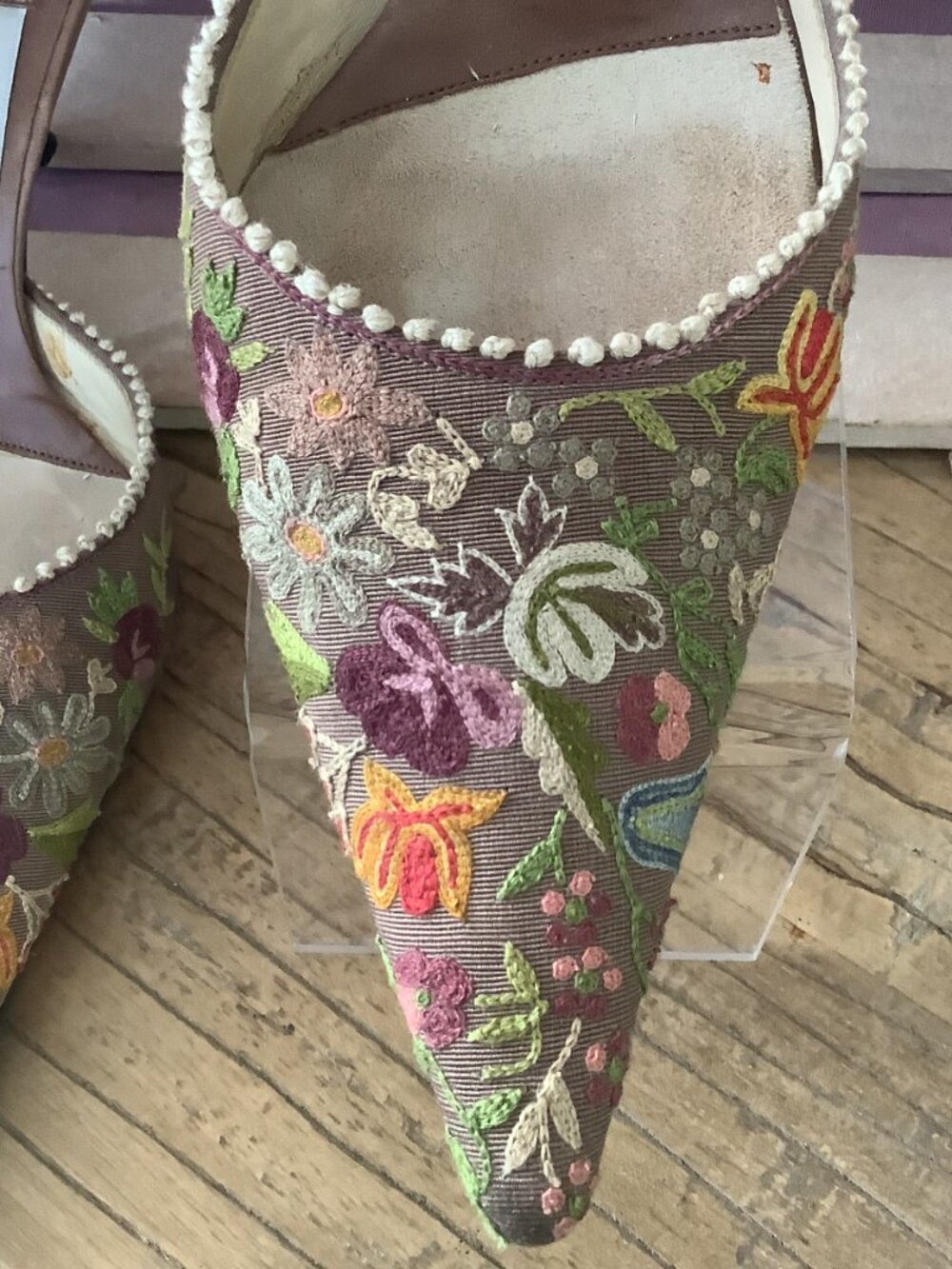 Vintage Emma Hope's Shoes Regalia for Feet Embroidered Heels Size 6 1/2M - Picture 3 of 9